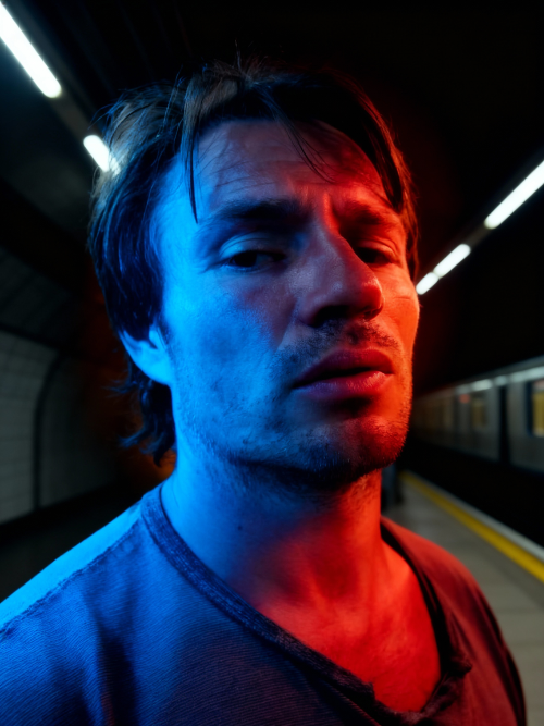 Дуотон — AI смена освещения на фото на двойной цветной - после